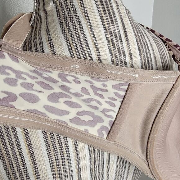 Vanity Fair Age Defying Lift Convertible Leopard Print Underwire Bra - Picture 7 of 8